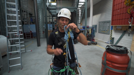 &nbsp;&nbsp;7 How to tie the perfect Figure of Eight Knot - IRATA Rope Access Knots.mp4 (49 MB)&nbsp;&nbsp;