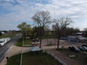   F antennas (above) 1  