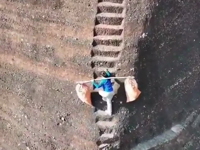 &nbsp;&nbsp;Danxia mountain trail.mp4 (12 MB)&nbsp;&nbsp;