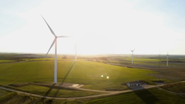 Solar Power - storing energy.mp4 (47 MB)