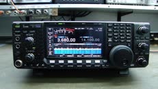   IC-7600 front (desk)  